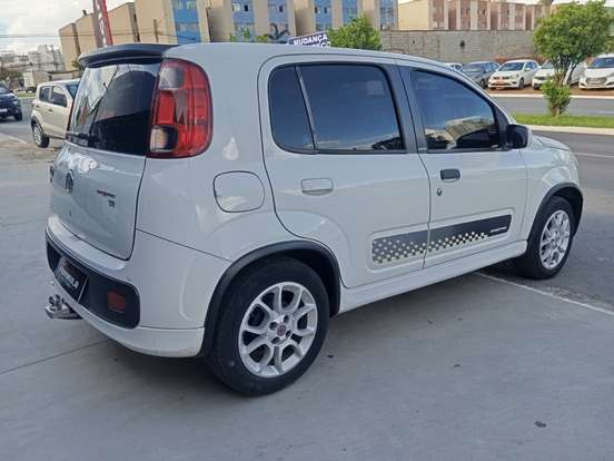 FIAT-UNO-1.4 EVO SPORTING 8V FLEX 4P MANUAL FIAT-UNO-2012