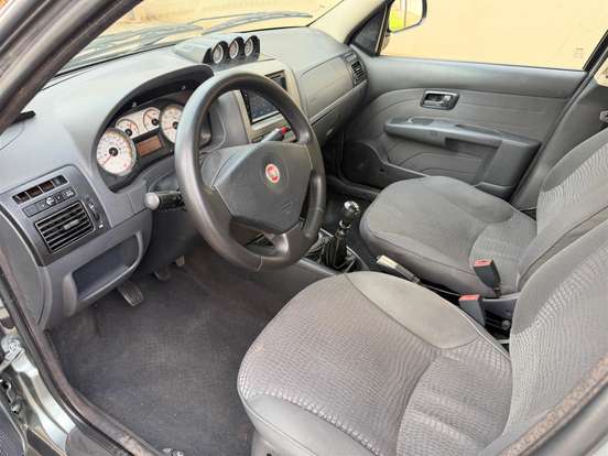 FIAT-PALIO-2010