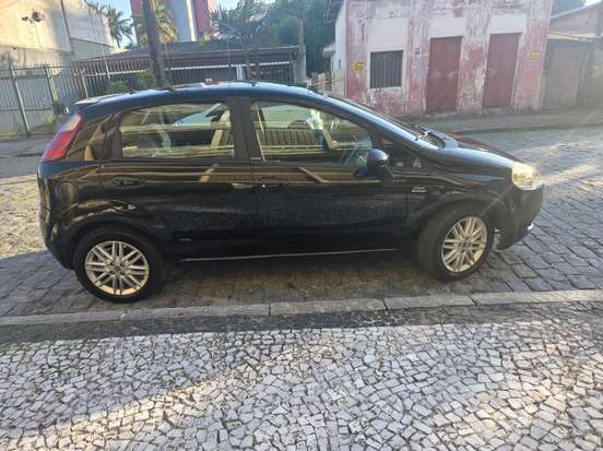 FIAT-PUNTO-1.8 ESSENCE 16V FLEX 4P AUTOMATIZADO FIAT-PUNTO-2010