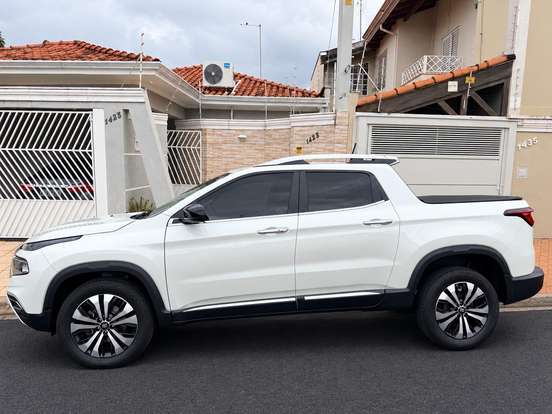 FIAT-TORO-1.3 TURBO 270 FLEX VOLCANO AT6 FIAT-TORO-2025