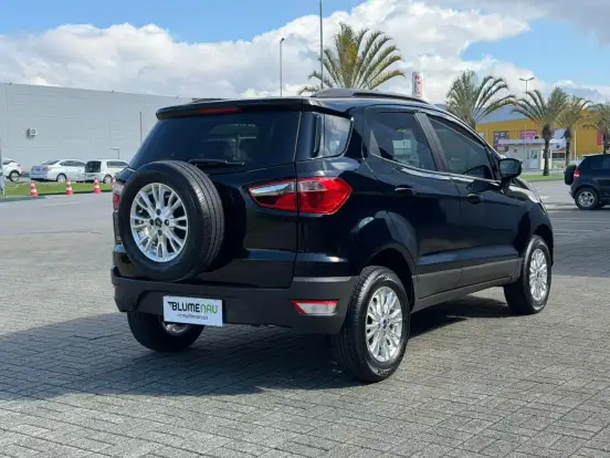 FORD-ECOSPORT-2016