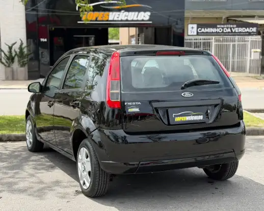 FORD-FIESTA-2013