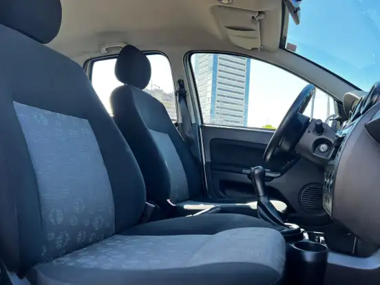 FORD-FIESTA-2014