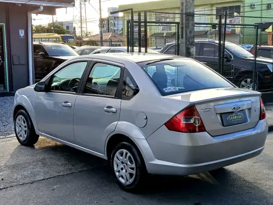 FORD-FIESTA-2008