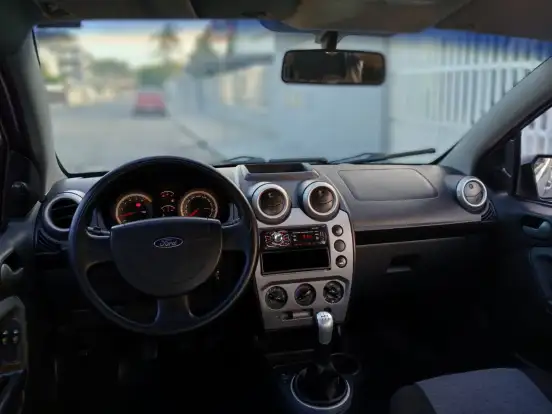 FORD-FIESTA-2008