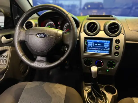 FORD-FIESTA-2013