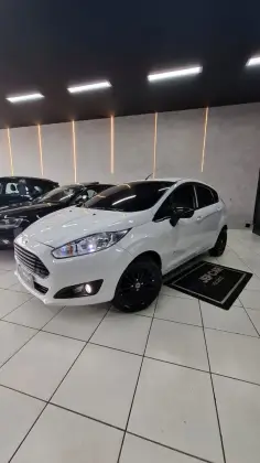 FORD FIESTA 1.6 SE HATCH 16V FLEX 4P MANUAL