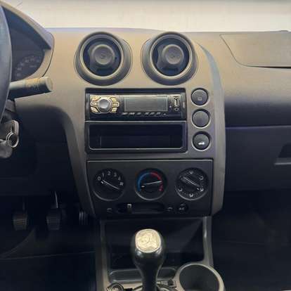 FORD-FIESTA-2006