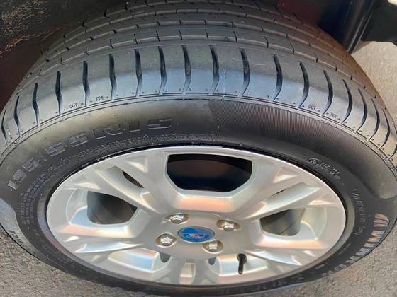 FORD FIESTA 1.6 MPI SEDAN 8V FLEX 4P MANUAL