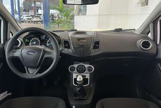 FORD-FIESTA-2016