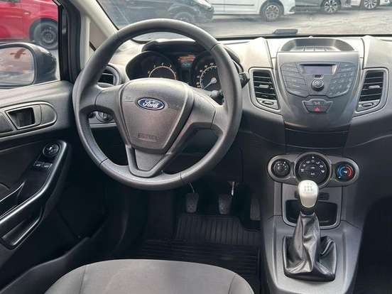 FORD-FIESTA-2014
