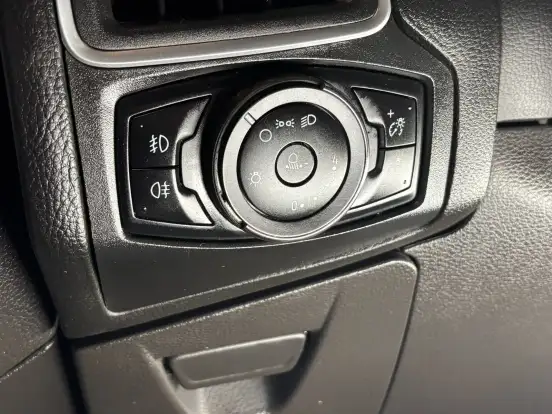 FORD-FOCUS-2013