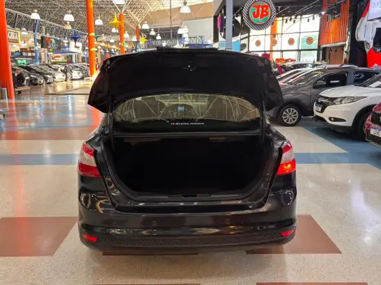 FORD-FOCUS-1.6 SE SEDAN 16V FLEX 4P MANUAL FORD-FOCUS-2013