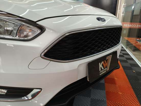FORD-FOCUS-2018