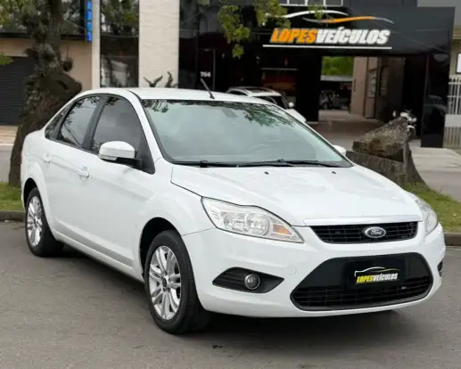 FORD-FOCUS-2013