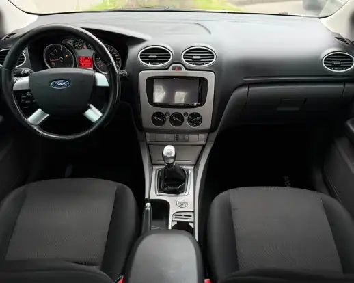FORD-FOCUS-2013