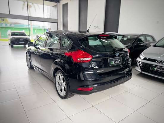 FORD-FOCUS-2.0 SE PLUS 16V FLEX 4P POWERSHIFT FORD-FOCUS-2016