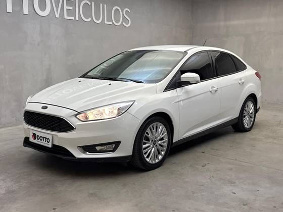 FORD FOCUS 2.0 SE PLUS 16V FLEX 4P POWERSHIFT