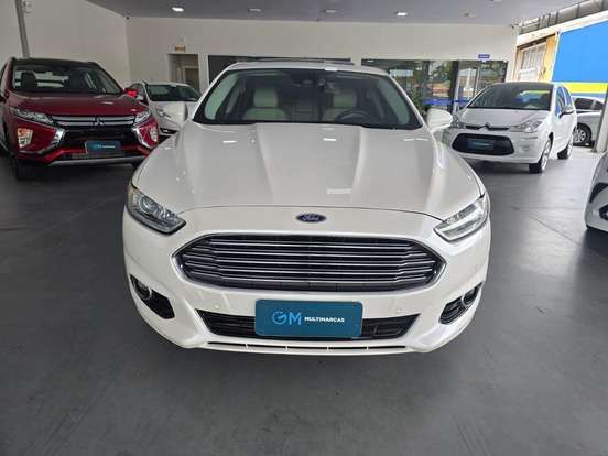 FORD-FUSION-2015