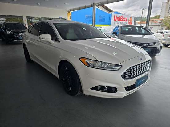 FORD-FUSION-2015