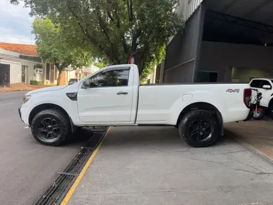 FORD-RANGER-2013