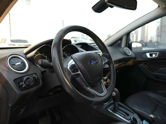 FORD-FIESTA-1.6 TITANIUM HATCH 16V FLEX 4P POWERSHIFT FORD-FIESTA-2014