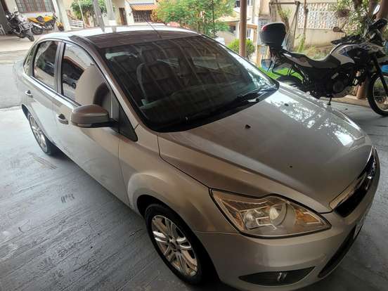 FORD-FOCUS-2.0 GLX SEDAN 16V FLEX 4P AUTOMÁTICO FORD-FOCUS-2012