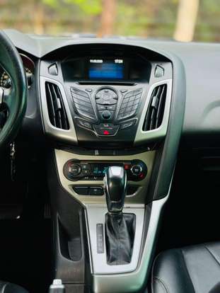 FORD-FOCUS-2014