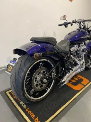 HARLEY-DAVIDSON-SOFTAIL BREAKOUT 114-2019
