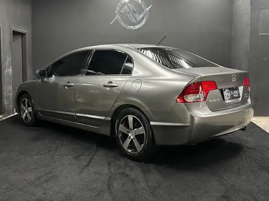 HONDA-CIVIC-1.8 LXS 16V FLEX 4P MANUAL HONDA-CIVIC-2009