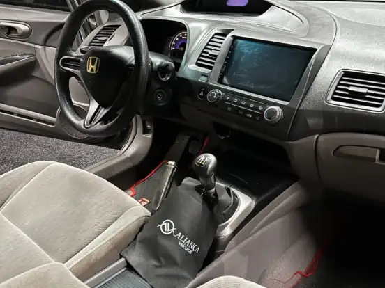 HONDA-CIVIC-1.8 LXS 16V FLEX 4P MANUAL HONDA-CIVIC-2009