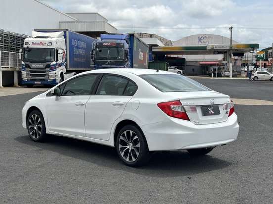 HONDA-CIVIC-2015