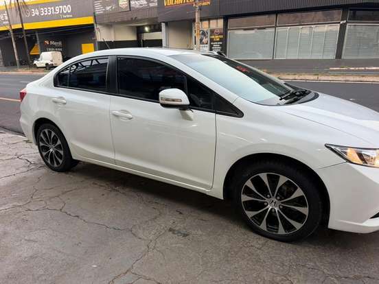 HONDA-CIVIC-2015
