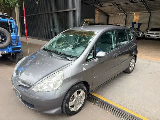 HONDA-FIT-2008