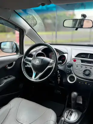 HONDA-FIT-2011