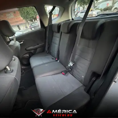 HONDA-FIT-2012