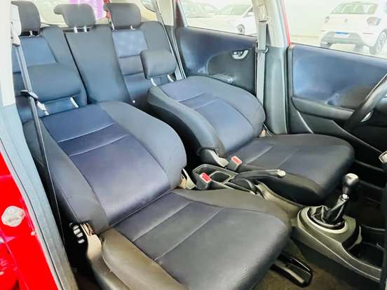 HONDA-FIT-2013