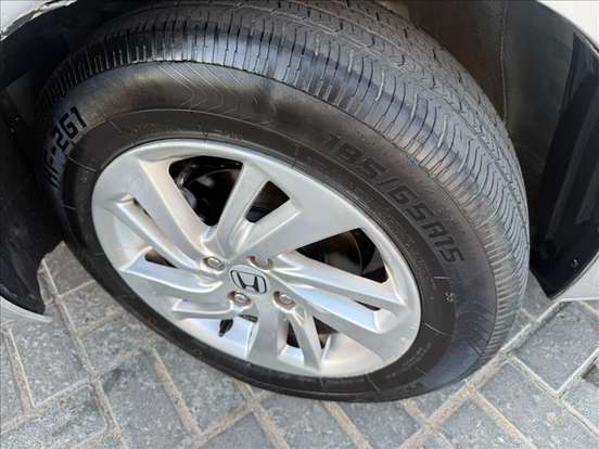 HONDA-FIT-2014