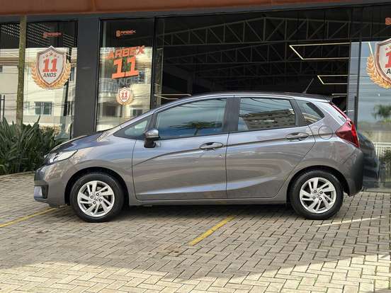 HONDA-FIT-2017