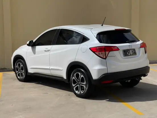 HONDA-HR-V-1.8 16V FLEX LX 4P AUTOMÁTICO HONDA-HR-V-2017