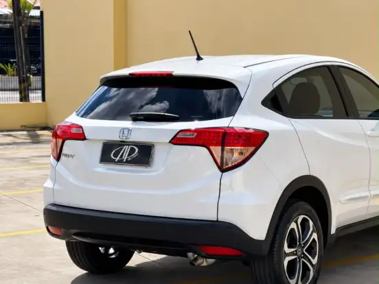 HONDA-HR-V-1.8 16V FLEX LX 4P AUTOMÁTICO HONDA-HR-V-2017