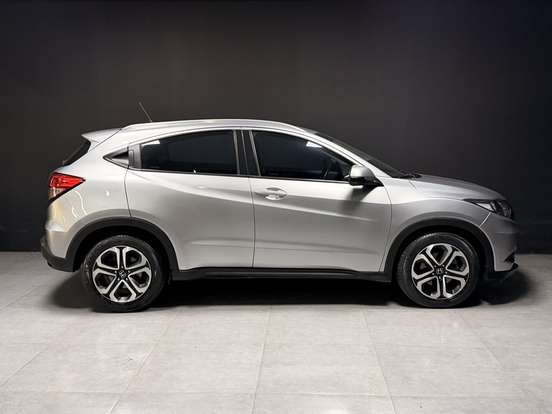 HONDA-HR-V-2017