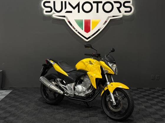 HONDA CB 300R 