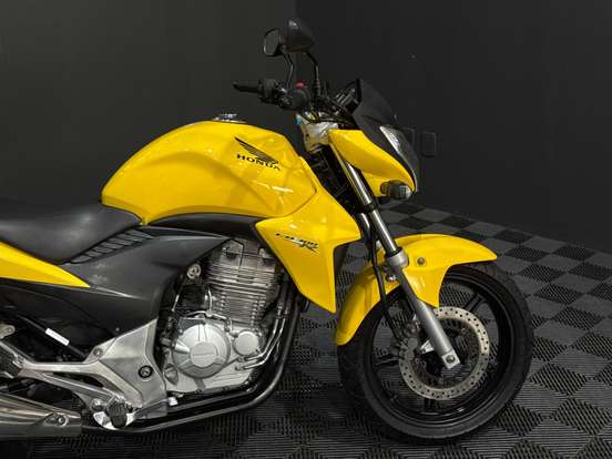HONDA-CB 300R-2013