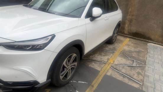 HONDA-HR-V-2024
