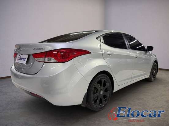 HYUNDAI-ELANTRA-2012