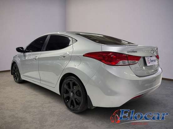 HYUNDAI-ELANTRA-2012