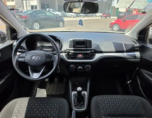 HYUNDAI-HB20-2023
