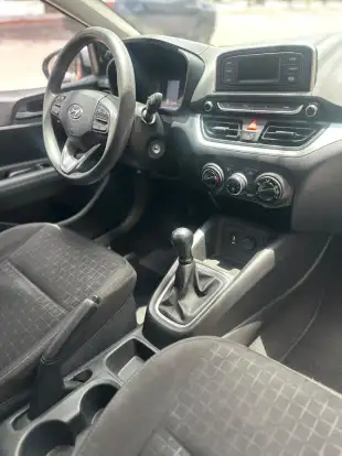 HYUNDAI-HB20-2023