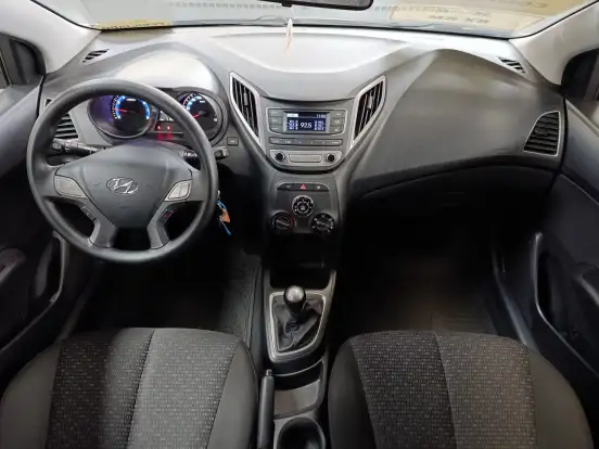 HYUNDAI-HB20-1.0 COMFORT PLUS 12V FLEX 4P MANUAL HYUNDAI-HB20-2017